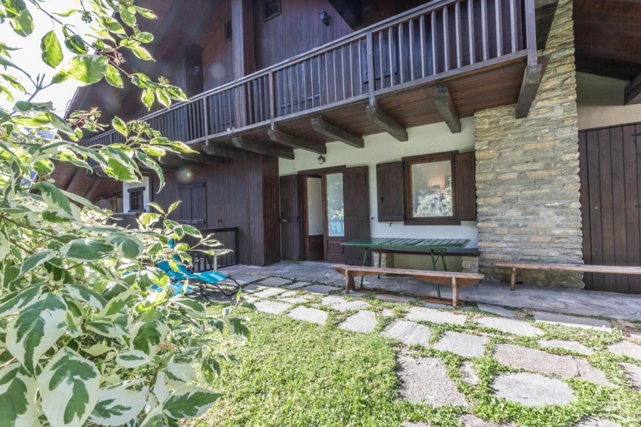 Altido Charming Apartments With Mountain Views And Green Backyard In Verrand Exterior foto