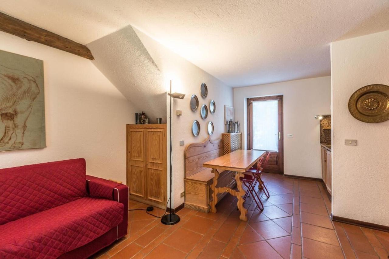Altido Charming Apartments With Mountain Views And Green Backyard In Verrand Exterior foto