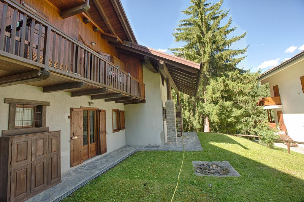 Altido Charming Apartments With Mountain Views And Green Backyard In Verrand Exterior foto