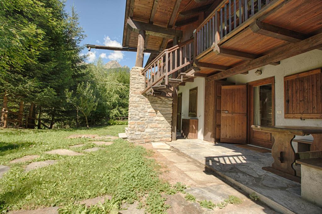 Altido Charming Apartments With Mountain Views And Green Backyard In Verrand Quarto foto